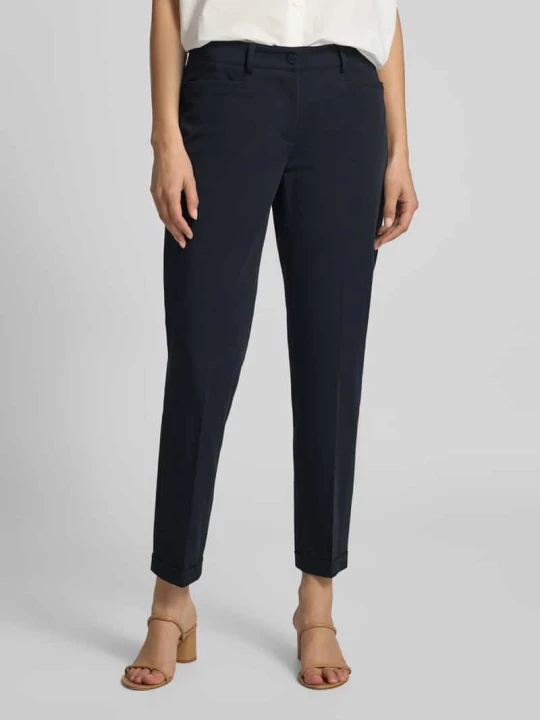 Zdjęcie produktu Spodnie materiałowe o kroju slim fit w kant model ‘KATHREEN’ CAMBIO Granatowy
