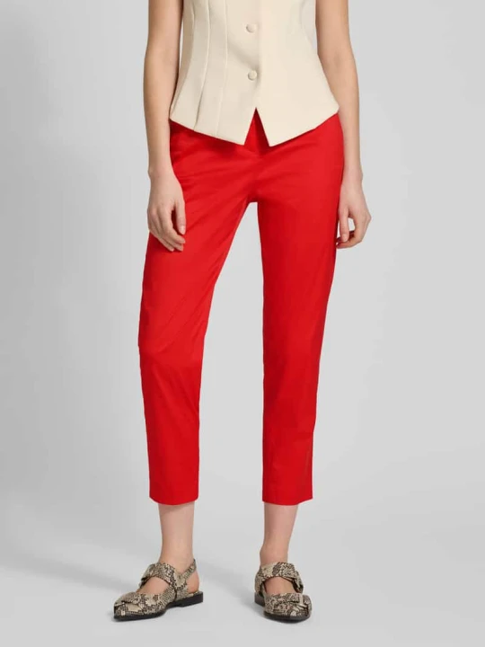 Zdjęcie produktu Spodnie materiałowe o kroju slim fit w skróconym kroju Christian Berg Czerwony