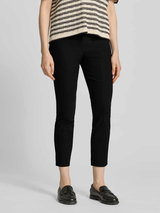 Zdjęcie produktu Spodnie materiałowe o kroju slim fit w skróconym kroju Christian Berg Czarny