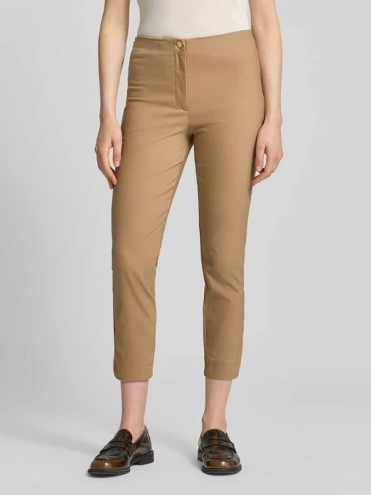 Zdjęcie produktu Spodnie materiałowe o kroju slim fit w skróconym kroju Christian Berg Camel