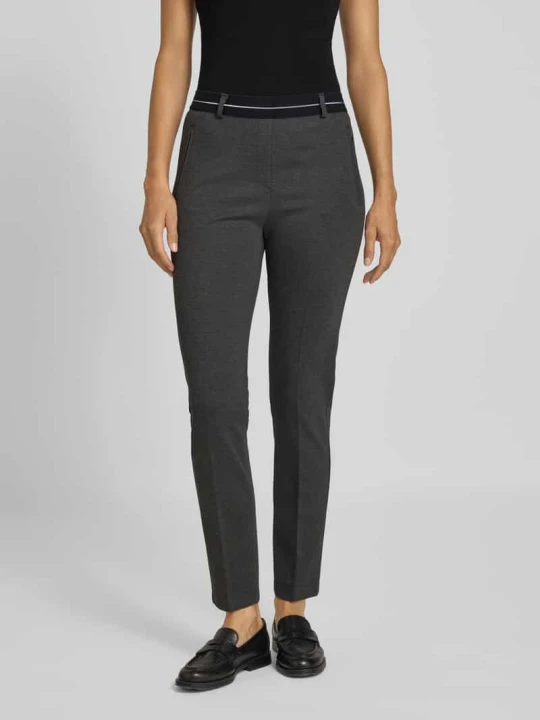 Zdjęcie produktu Spodnie materiałowe o kroju slim fit z zakładkami w pasie model ‘Lillyth’ Raphaela By Brax Antracytowy