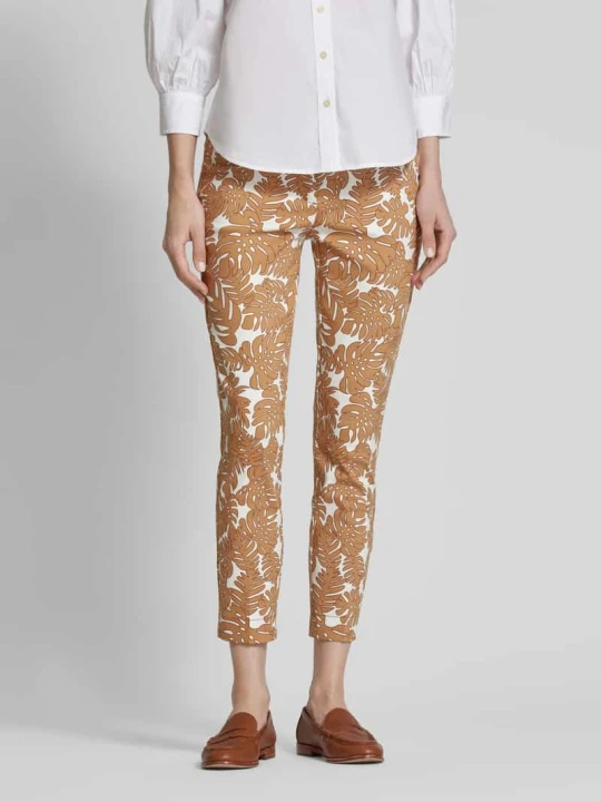 Zdjęcie produktu Spodnie materiałowe o skróconym kroju slim fit Christian Berg Camel
