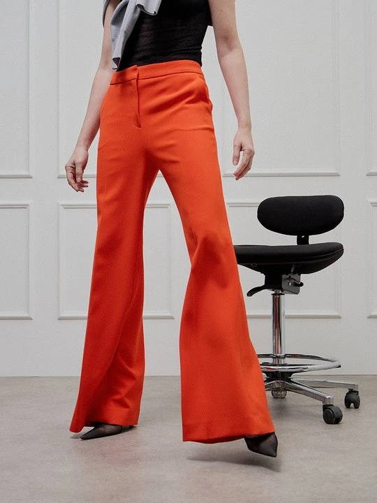Zdjęcie produktu Spodnie materiałowe Victoria Beckham pomarańczowy