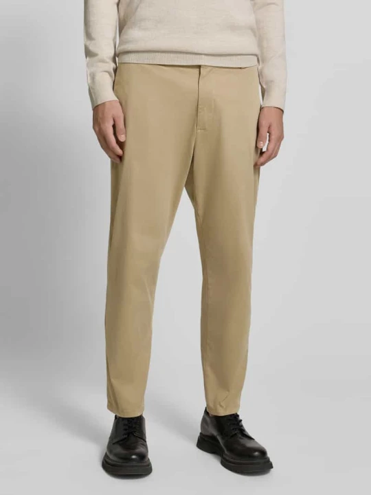 Zdjęcie produktu Chinosy o kroju tapered fit z kieszenią z tyłu Casual Friday Jasnobrązowy