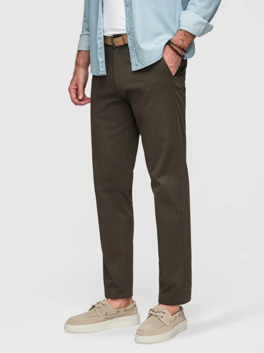 Zdjęcie produktu Spodnie męskie chino REGULAR FIT z delikatną strukturą – ciemnozielone V4 - Rozmiar: M Ombre Clothing ciemnozielony