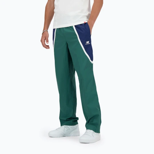 Zdjęcie produktu Spodnie męskie New Balance Hoops Woven team forest green