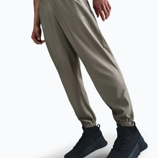 Zdjęcie produktu Spodnie męskie Nike Dri-Fit Form Tapered light army / black Beżowy