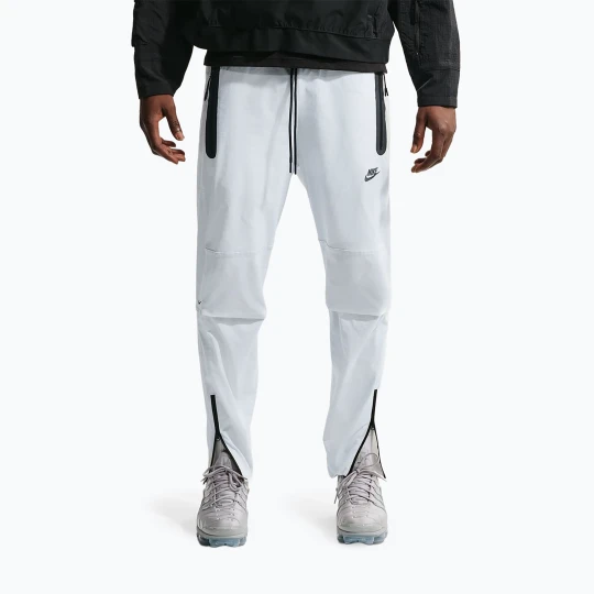 Zdjęcie produktu Spodnie męskie Nike Tech Woven off white / black