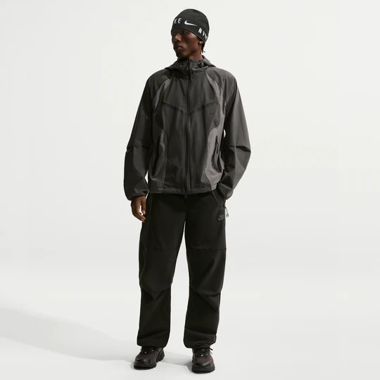 Zdjęcie produktu Spodnie męskie z tkaniny Nike Tech Dri-FIT - Czerń