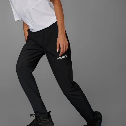 Zdjęcie produktu Spodnie Multi Essentials Stretch Adidas czarny