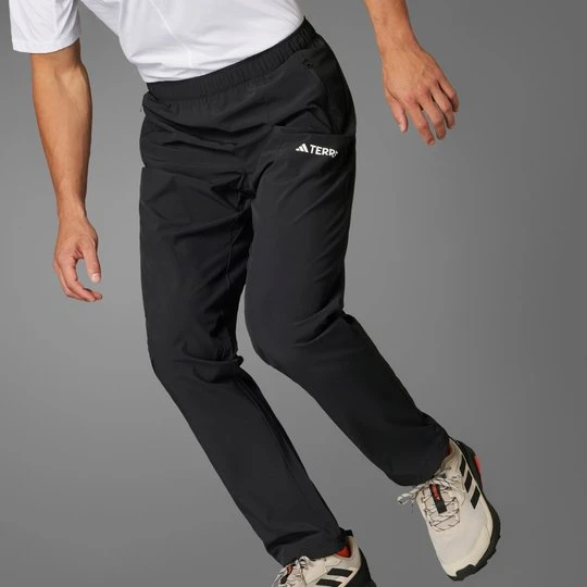 Zdjęcie produktu Spodnie Multi Essentials Stretch Adidas czarny