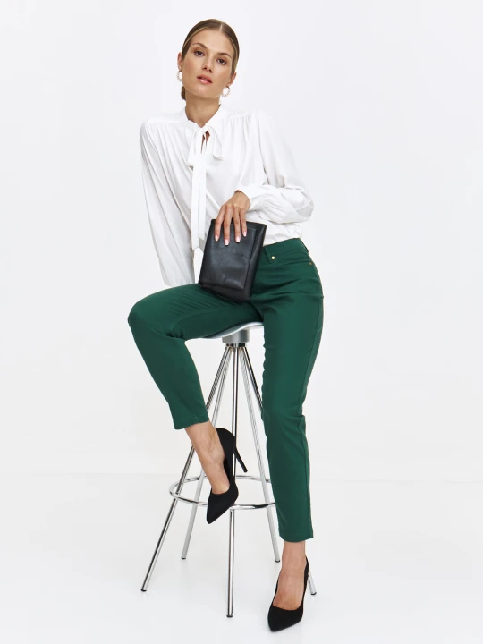 Zdjęcie produktu Spodnie o fasonie skinny TOP SECRET Ciemny zielony