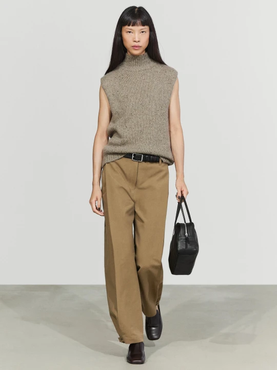 Zdjęcie produktu Spodnie O Kroju Barrel Fit Z Bocznymi Zakładkami - Szarobrązowy - Massimo Dutti - Female