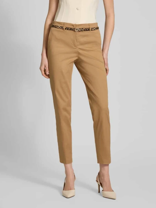 Zdjęcie produktu Spodnie o kroju slim fit w skróconym kroju z paskiem Christian Berg Camel