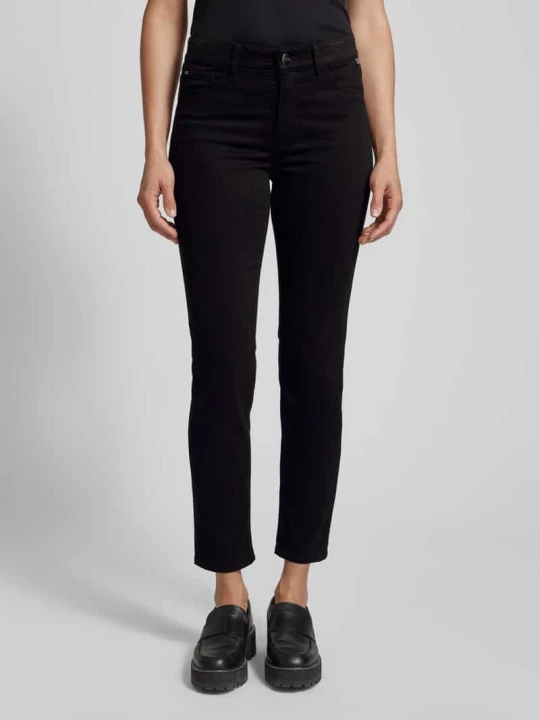 Zdjęcie produktu Spodnie o kroju slim fit z aplikacją z logo Marc Cain Czarny