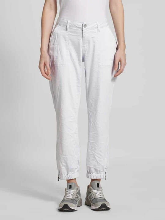 Zdjęcie produktu Spodnie o skróconym kroju tapered fit model ‘Linda’ Buena Vista Jasnoniebieski