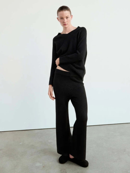 Zdjęcie produktu Spodnie piżamowe z dzianiny wide leg czarny - Kobieta - MANGO