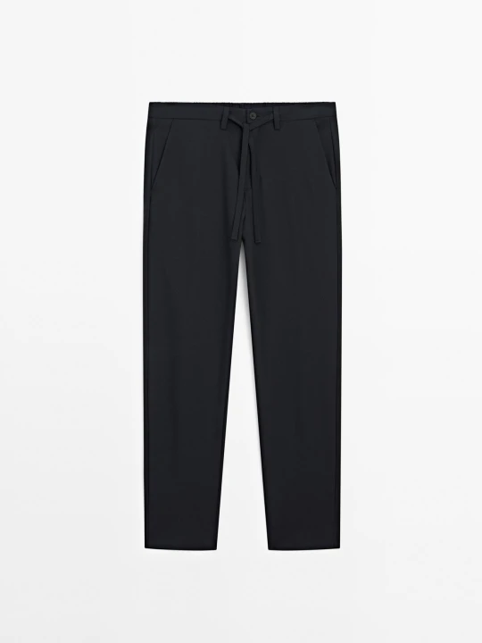 Zdjęcie produktu Spodnie Regular Fit Z Tkaniny Technicznej - Granatowy - - Massimo Dutti - Mężczyzna