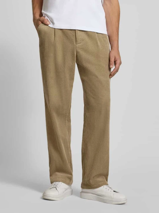 Zdjęcie produktu spodnie sztruksowe o kroju relaxed fit z czystej bawełny model 'MORTEN' Jake*s Beżowy