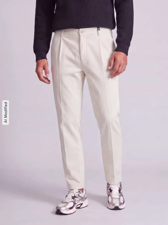 Zdjęcie produktu Spodnie sztruksowe o kroju relaxed fit z mieszanka bawełny model 'Lui_2V-D' Strellson Złamany biały