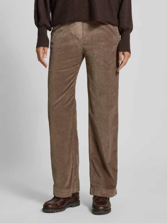 Zdjęcie produktu Spodnie sztruksowe o kroju slim fit z elastycznym pasem model ‘Pam Flared’ Raphaela By Brax