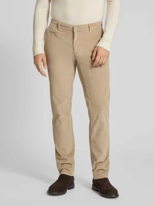Zdjęcie produktu Spodnie sztruksowe o kroju slim fit z kieszeniami z tyłu model ‘Fabio’ BRAX Gliniany