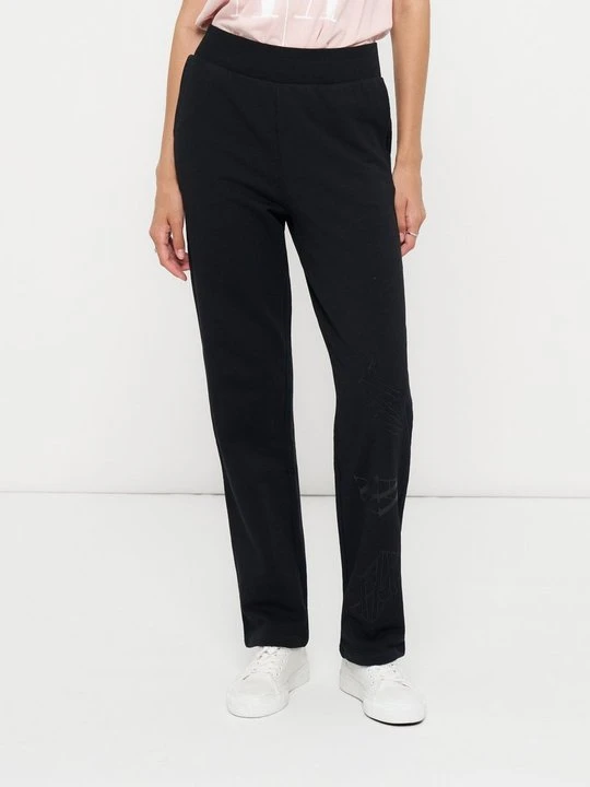 Zdjęcie produktu Spodnie treningowe Armani Exchange czarny