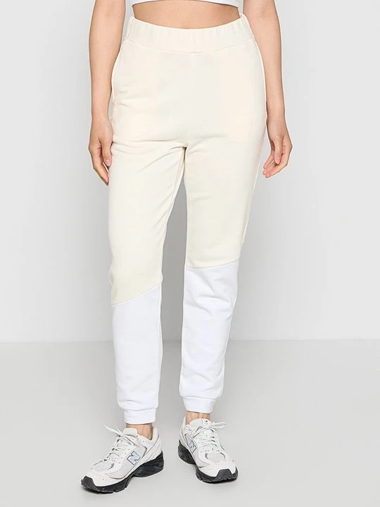 Zdjęcie produktu Spodnie treningowe EA7 Emporio Armani biały