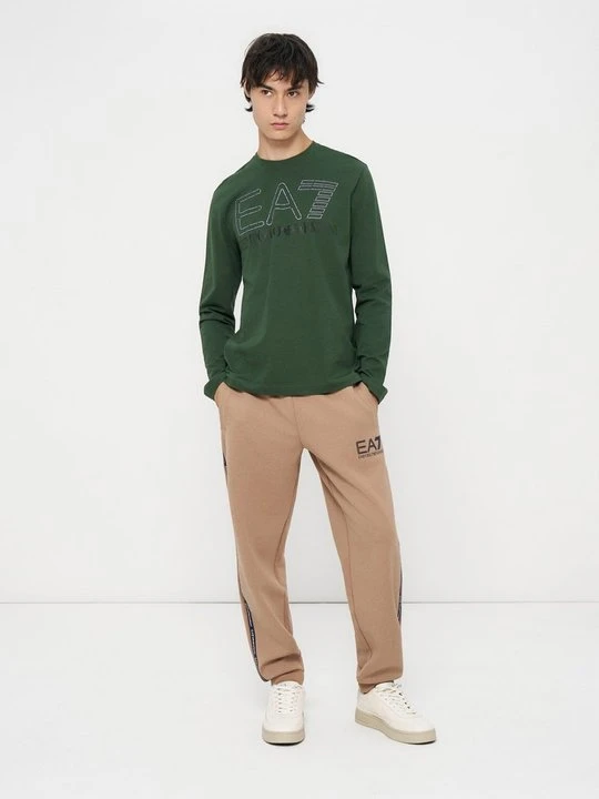Zdjęcie produktu Spodnie treningowe EA7 Emporio Armani jasnobrązowy