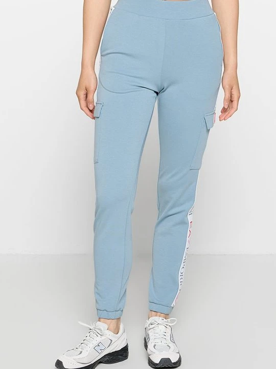 Zdjęcie produktu Spodnie treningowe EA7 Emporio Armani niebieski