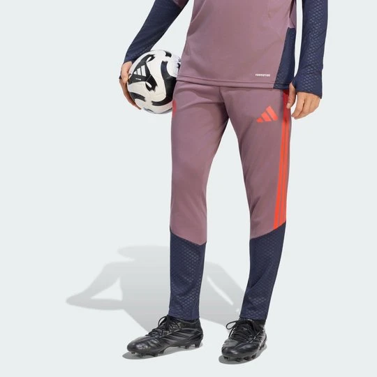 Zdjęcie produktu Spodnie treningowe FC Bayern 26 / 27 Cup Adidas fioletowy