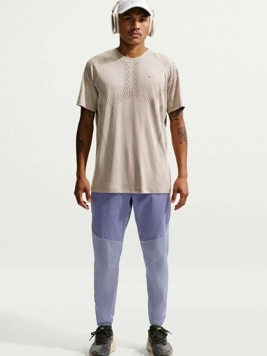 Zdjęcie produktu Spodnie treningowe Nike fioletowy