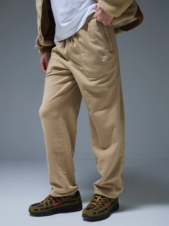 Zdjęcie produktu Spodnie treningowe Nike biały
