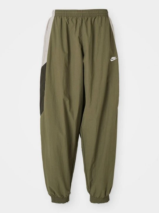 Zdjęcie produktu Spodnie treningowe Nike oliwkowy