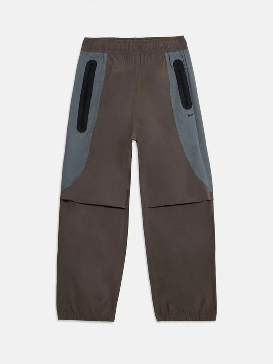 Zdjęcie produktu Spodnie treningowe Nike brązowy