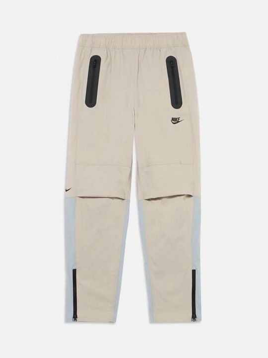 Zdjęcie produktu Spodnie treningowe Nike mleczny