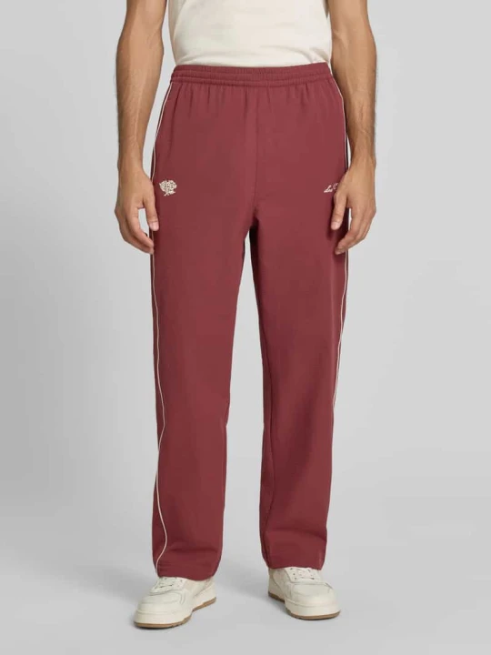 Zdjęcie produktu Spodnie typu track pants z wyhaftowanym logo model 'Seersucker' Les Deux Bordowy
