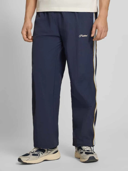 Zdjęcie produktu Spodnie typu track pants z wyhaftowanym logo model 'SLIPSTREAM' PROHIBITED Granatowy