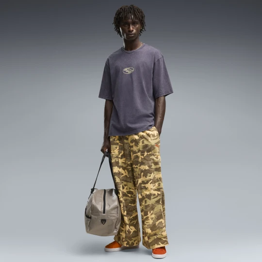 Zdjęcie produktu Spodnie unisex o kroju oversize PUMATECH SPC Camo, Akcesoria, BrÄ…zowy Chai Latte