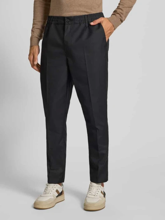 Zdjęcie produktu Spodnie w kant z elastycznym pasem model ‘MARC’ Casual Friday Czarny