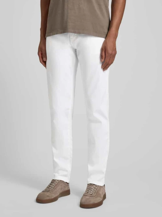 Zdjęcie produktu Spodnie w kroju tapered fit z kieszeniami w szwach model 'Lyon' Pierre Cardin Biały
