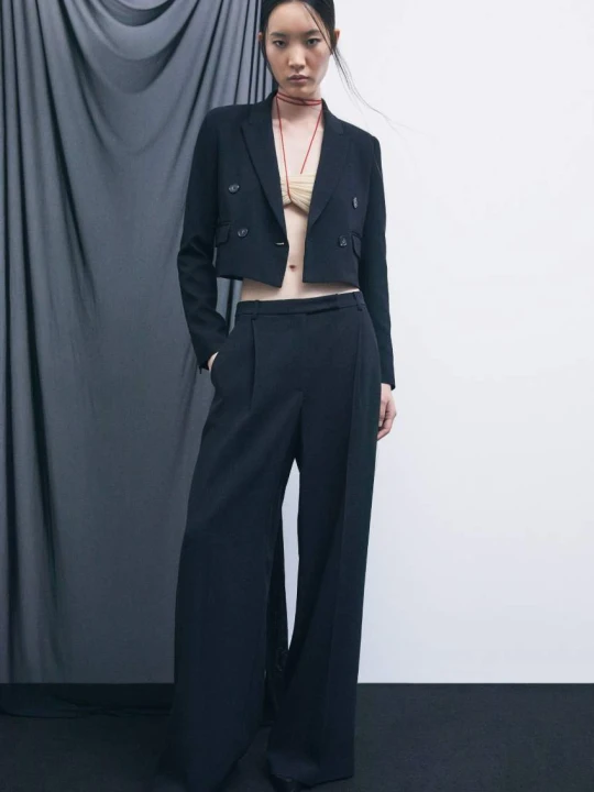 Zdjęcie produktu Spodnie wide leg „My SKIN Tailoring” z elastycznej krepy z zakładkami Patrizia Pepe czarny