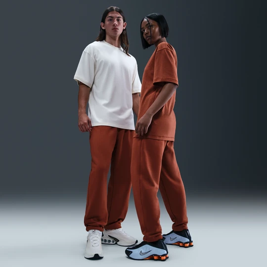 Zdjęcie produktu Spodnie z dzianiny z luźnymi nogawkami Nike Wool Classics - Czerwony