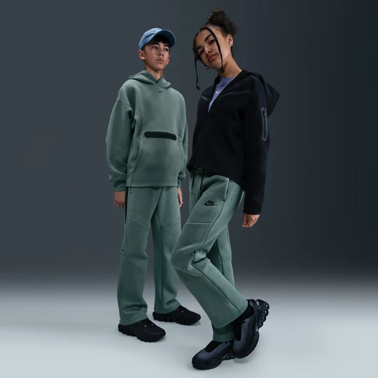 Zdjęcie produktu Spodnie z luźnymi nogawkami dla dużych dzieci (chłopców) Nike Tech Fleece - Szary