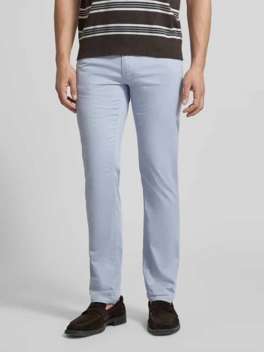 Zdjęcie produktu Spodnie o kroju slim fit z wpuszczanymi kieszeniami model 'Chuck' BRAX Jasnoniebieski