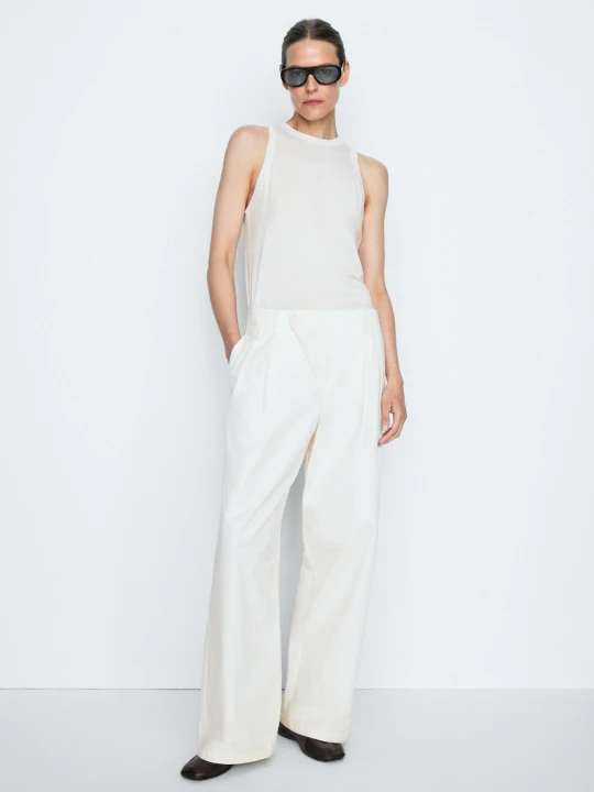 Zdjęcie produktu Spodnie Z Zakładkami I Zapięciem Na Zakładkę – Studio - Surowy - Massimo Dutti - Female