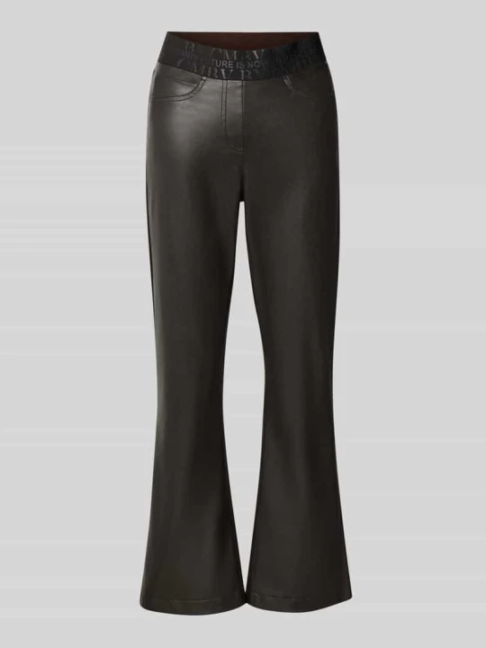 Zdjęcie produktu Spodnie ze skóry ekologicznej o kroju slim fit w imitacji skóry gładkiej model 'FELICE' CAMBIO Ciemnobrązowy