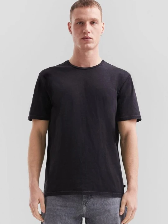 Zdjęcie produktu Sprany T-shirt z kontrastowymi detalami QS czarny