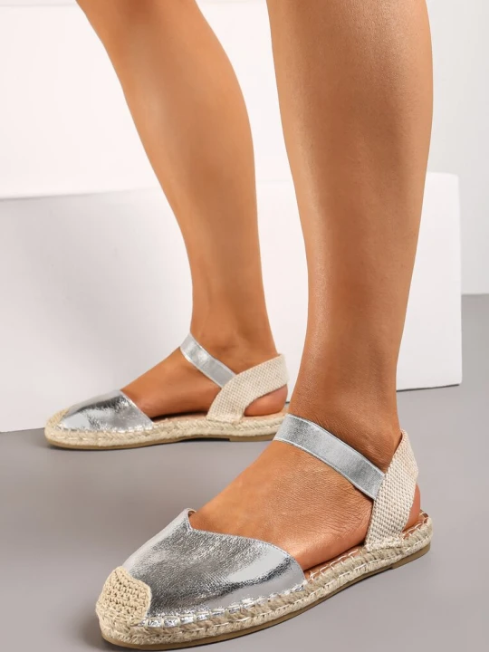 Zdjęcie produktu Srebrne Espadryle na Plecionej Podeszwie z Elastycznym Paskiem przy Kostce Santigone