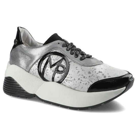 Zdjęcie produktu Sneakersy damskie Massimo Poli, ze skórzaną cholewką o tłoczonej fakturze wiązaniem na oczka metalową ozdobą i masywną elastyczną podeszwą, srebrno-c czarny
